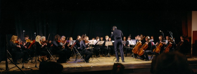 Rīgas 10. vidusskolas estrādes simfoniskais orķestris attēls